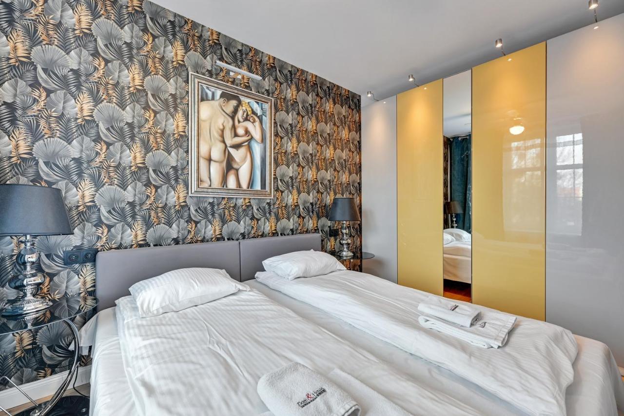 Dom & House - Apartments Old Town Szeroka 格但斯克 外观 照片